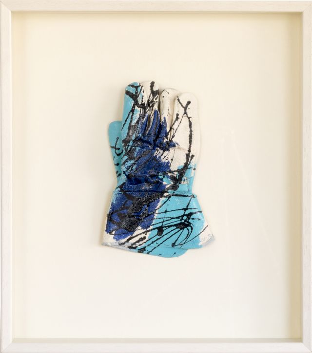 Handschuh 2
25 x 18 cm
Acryl auf Handschuh/Fundstück
1993